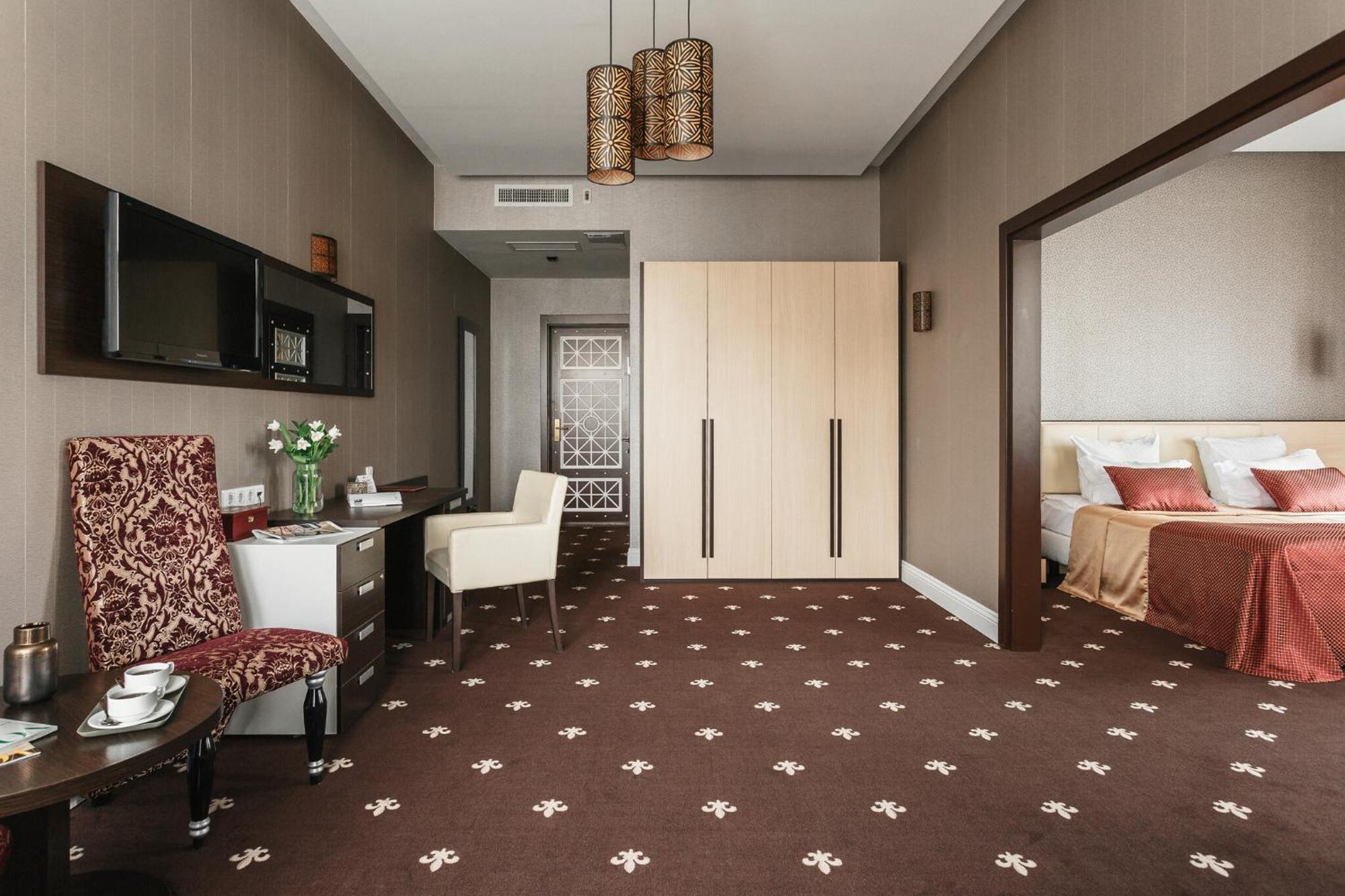 Ark Palace Hotel & Spa Odessa Rum bild