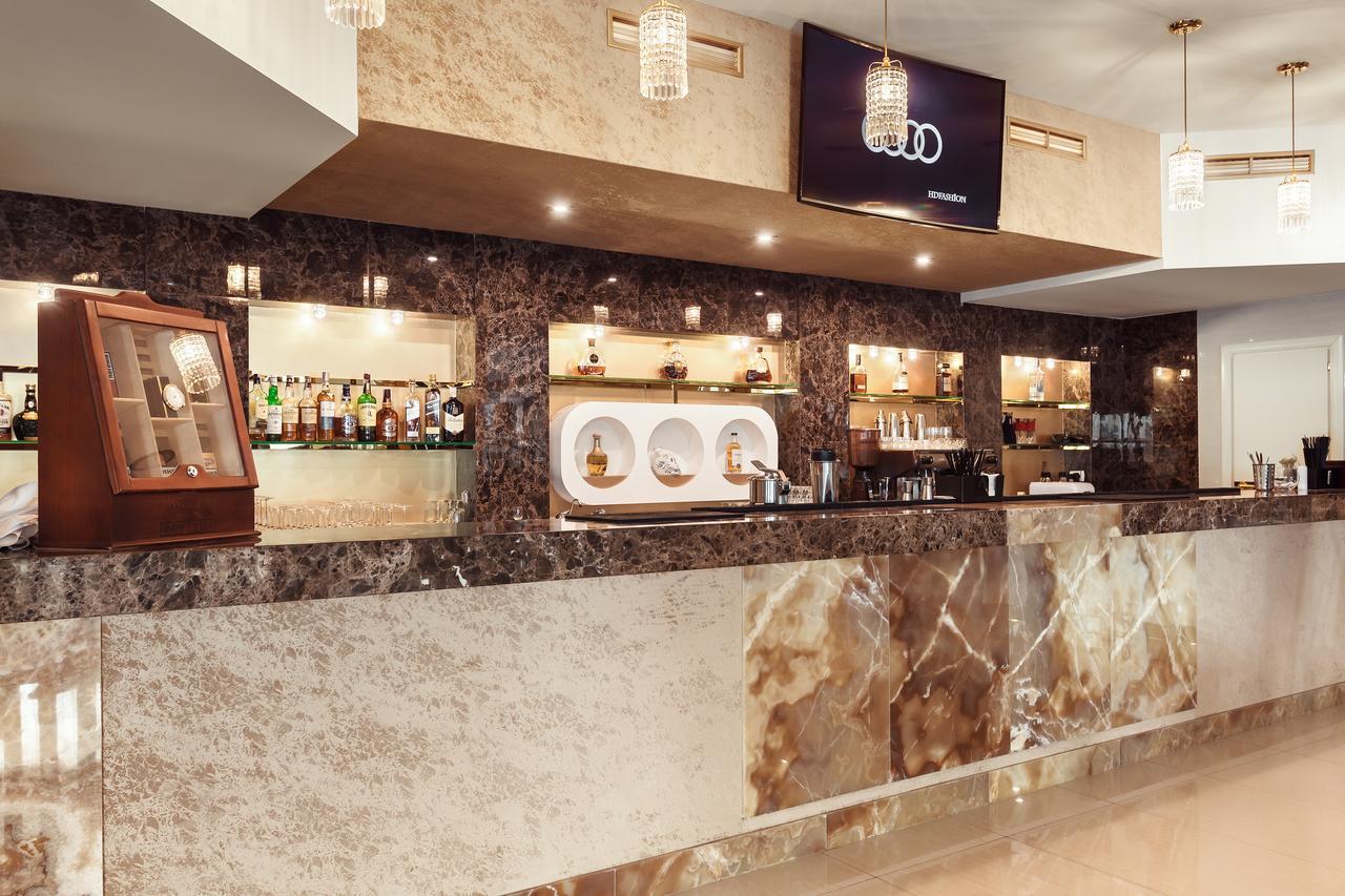 Ark Palace Hotel & Spa Odessa Exteriör bild