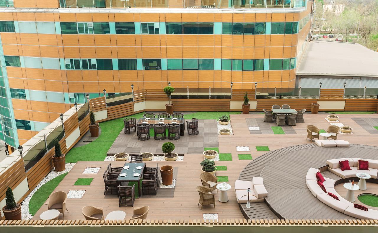 Ark Palace Hotel & Spa Odessa Exteriör bild