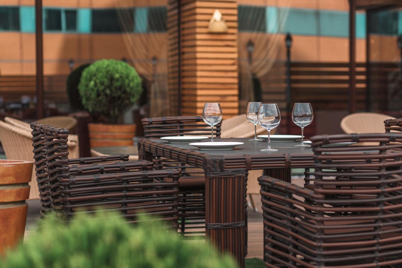 Ark Palace Hotel & Spa Odessa Exteriör bild