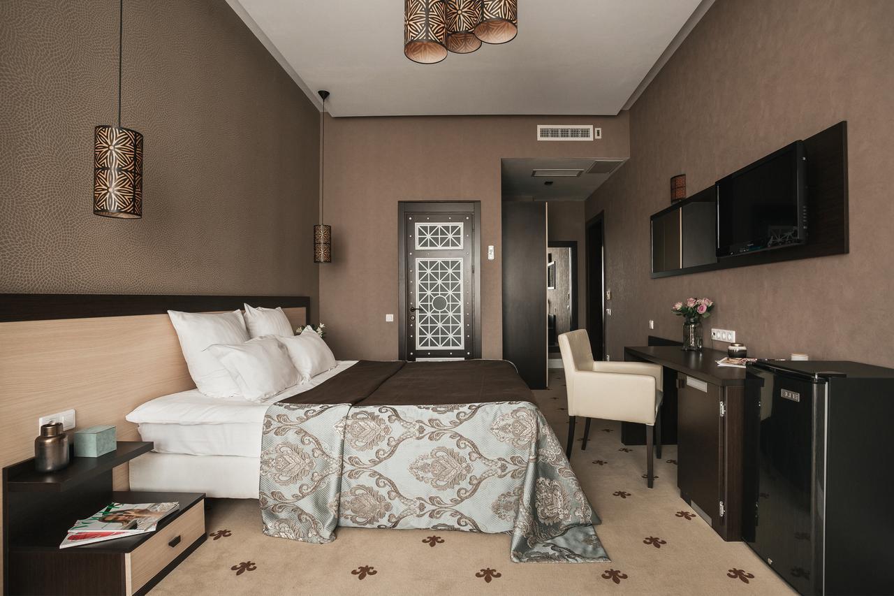 Ark Palace Hotel & Spa Odessa Exteriör bild