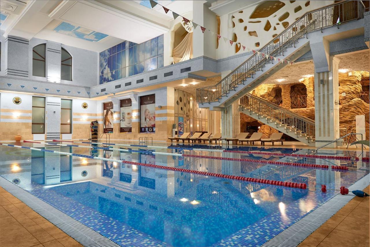 Ark Palace Hotel & Spa Odessa Exteriör bild